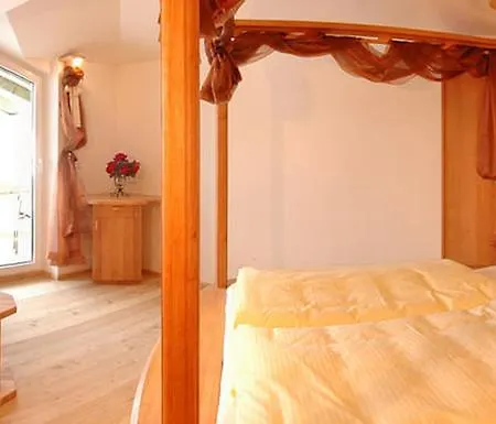 Bed & Breakfast Strasser