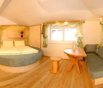Bed & Breakfast Strasser