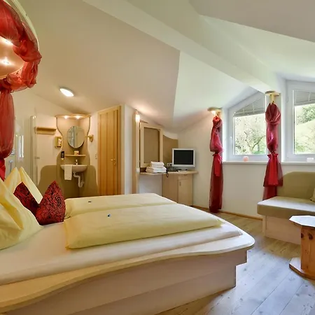 Bed & Breakfast Strasser